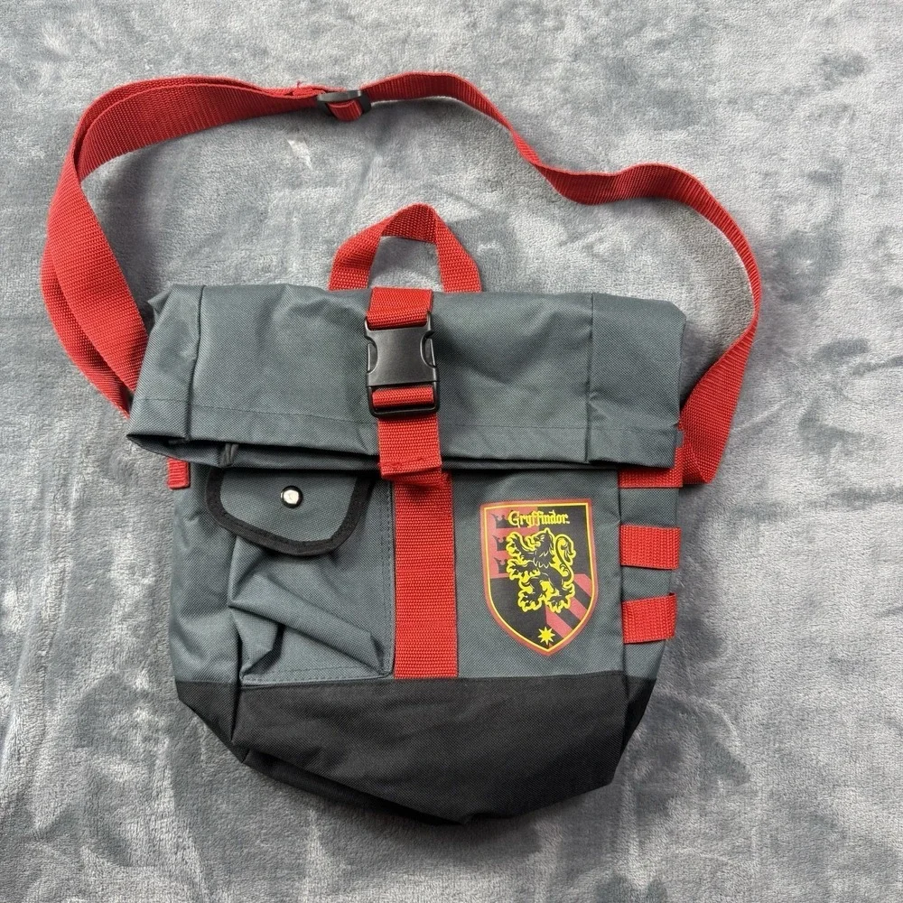 Bioworld Harry Potter Gryffindor Gray, Red, and Black Messenger Bag Hogwarts